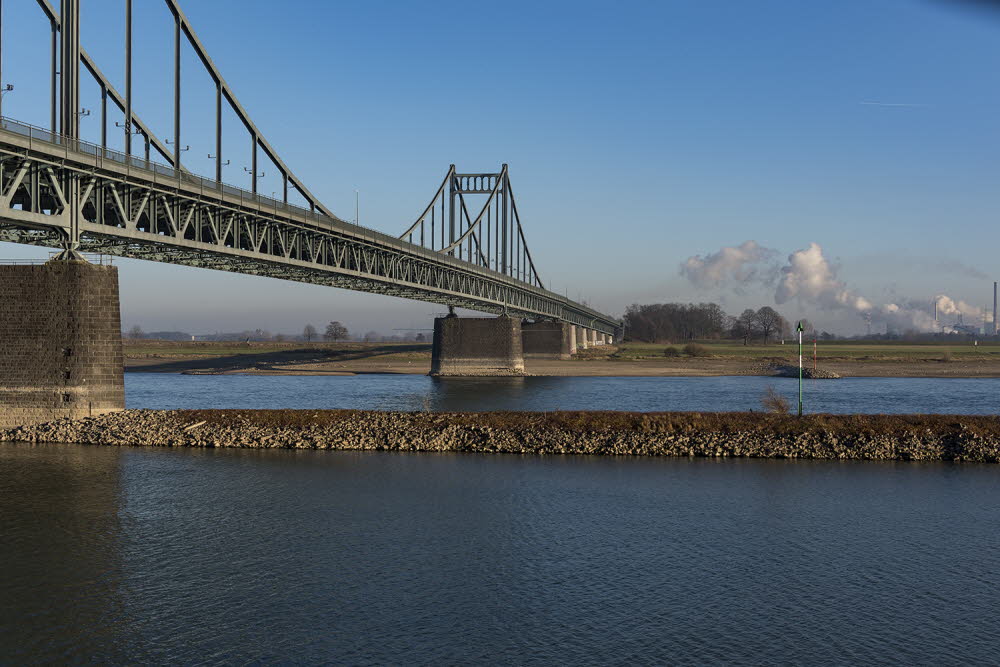Rheinbrcke Duisburg/rdigen
